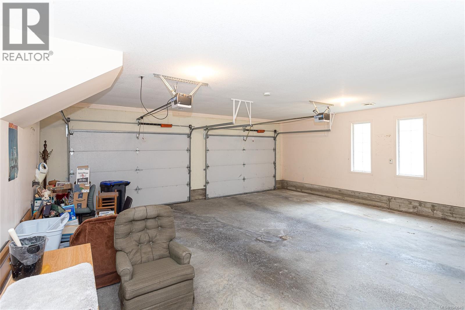 1685 Gerald St, Nanoose Bay