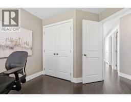 314 30 Avenue NE - photo 24
