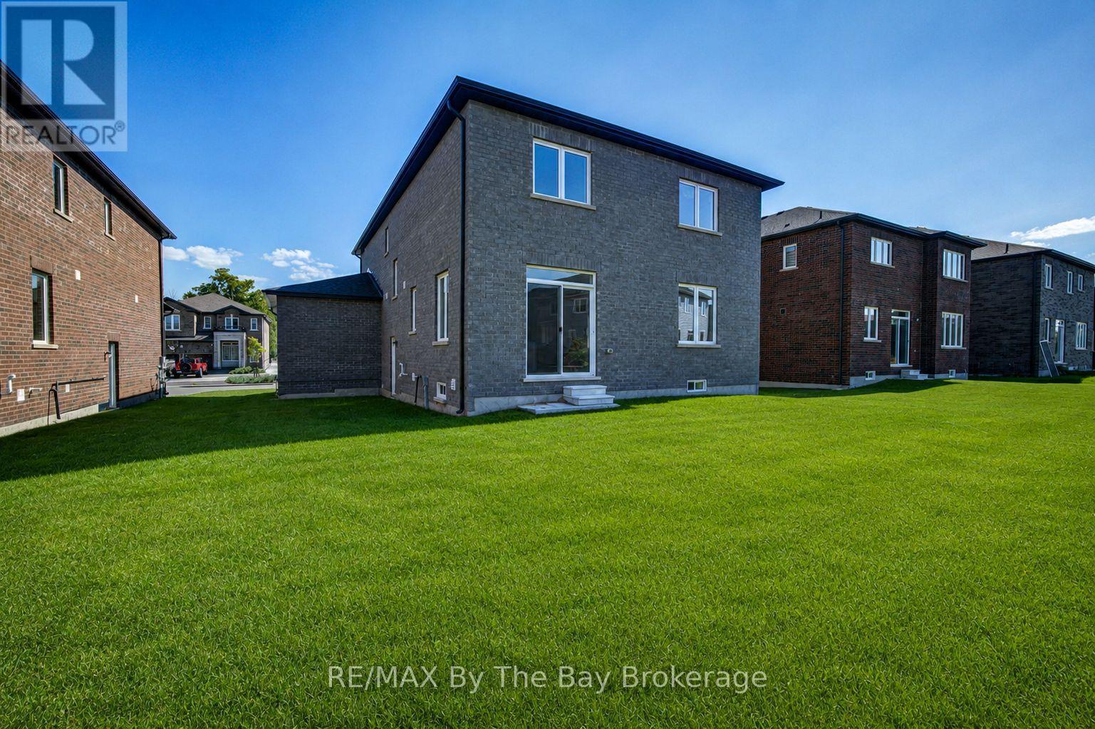 59 AMBER DRIVE - 43