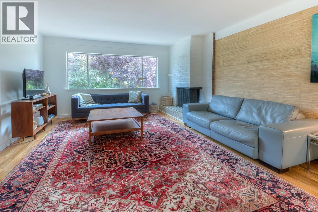  2663-2665 Dalhousie Street, Oak Bay