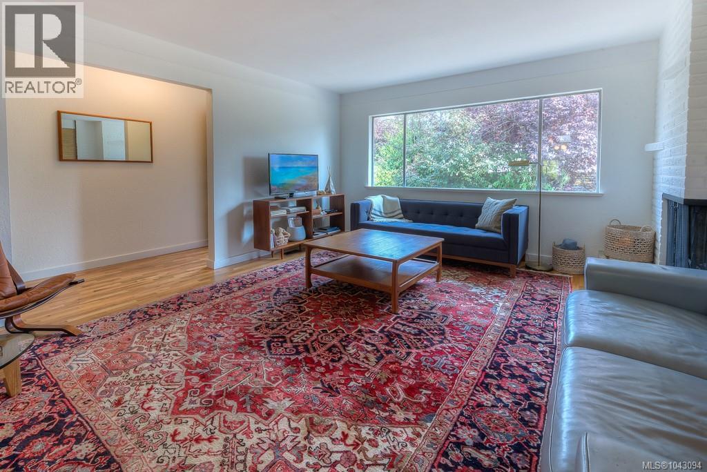  2663-2665 Dalhousie Street, Oak Bay
