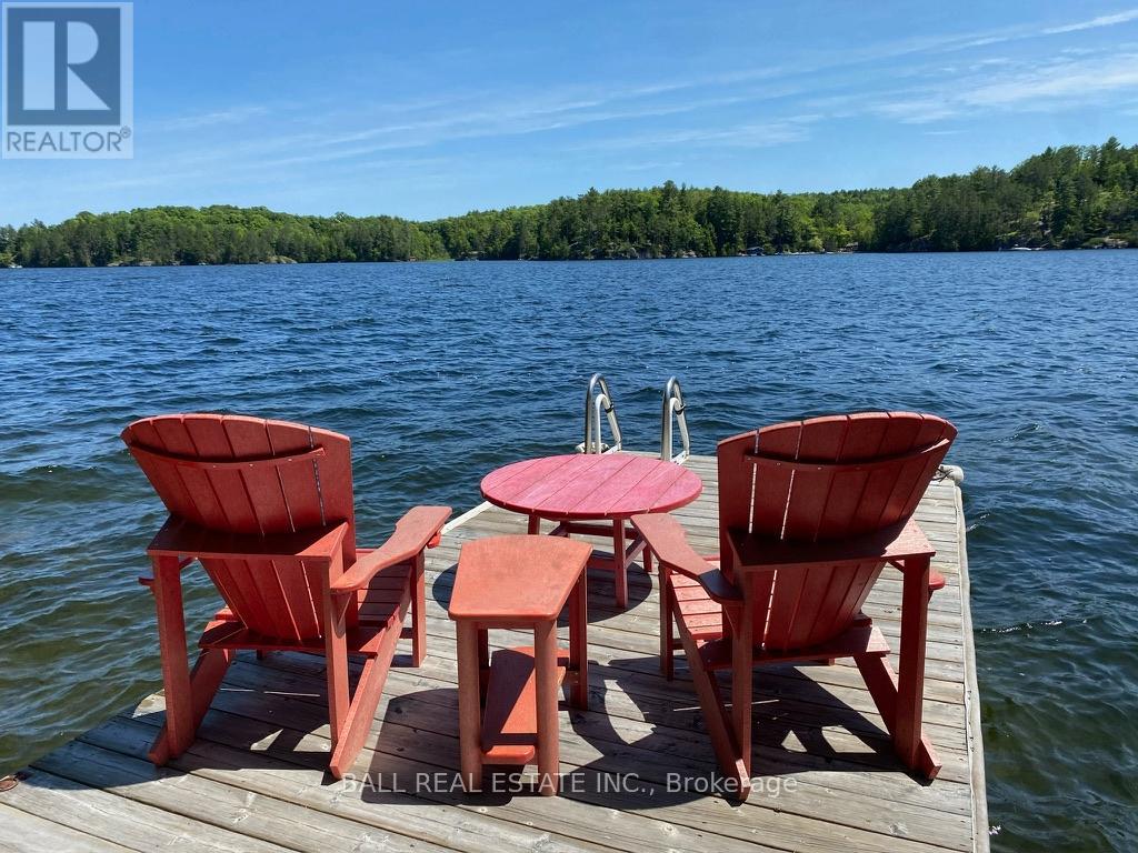551 RENWICK ROAD - 41