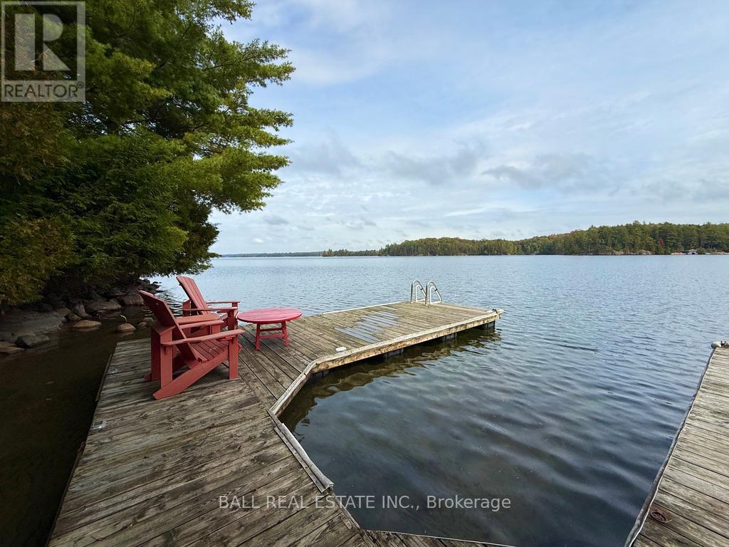 551 RENWICK ROAD - 37