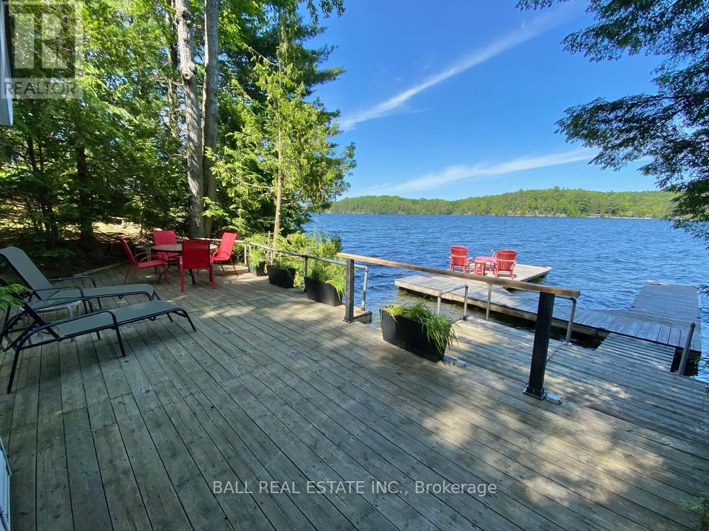 551 RENWICK ROAD - 8