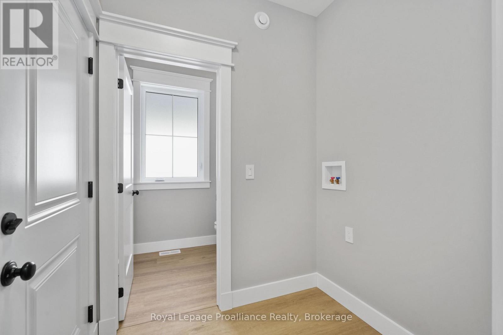 2 MERRIMAN COURT - 20