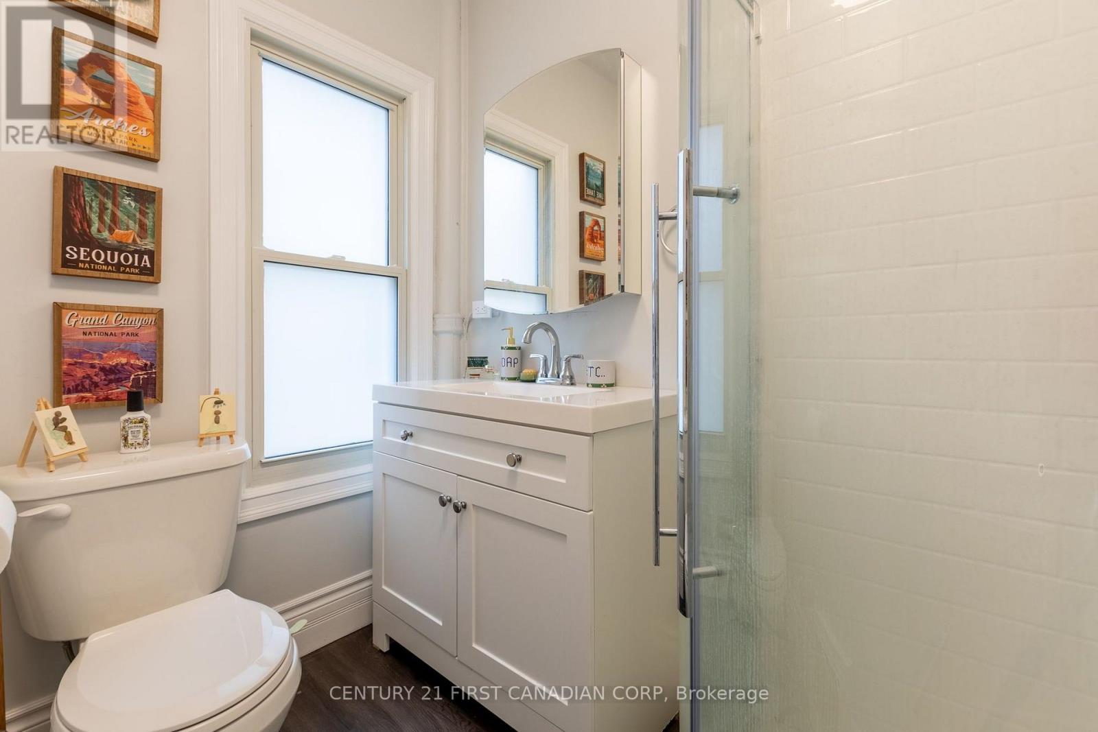 578 WATERLOO STREET - 26