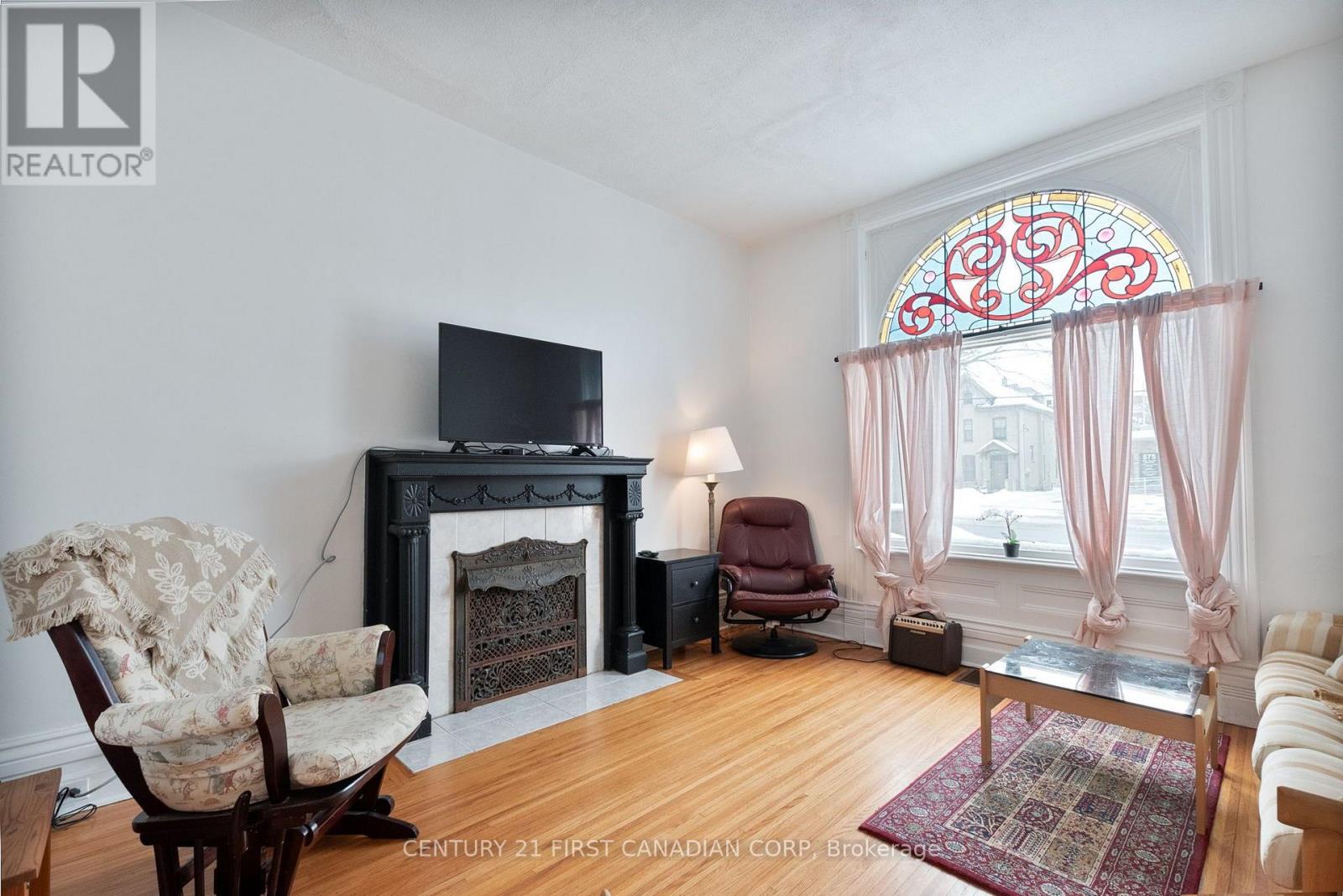 578 WATERLOO STREET - 5