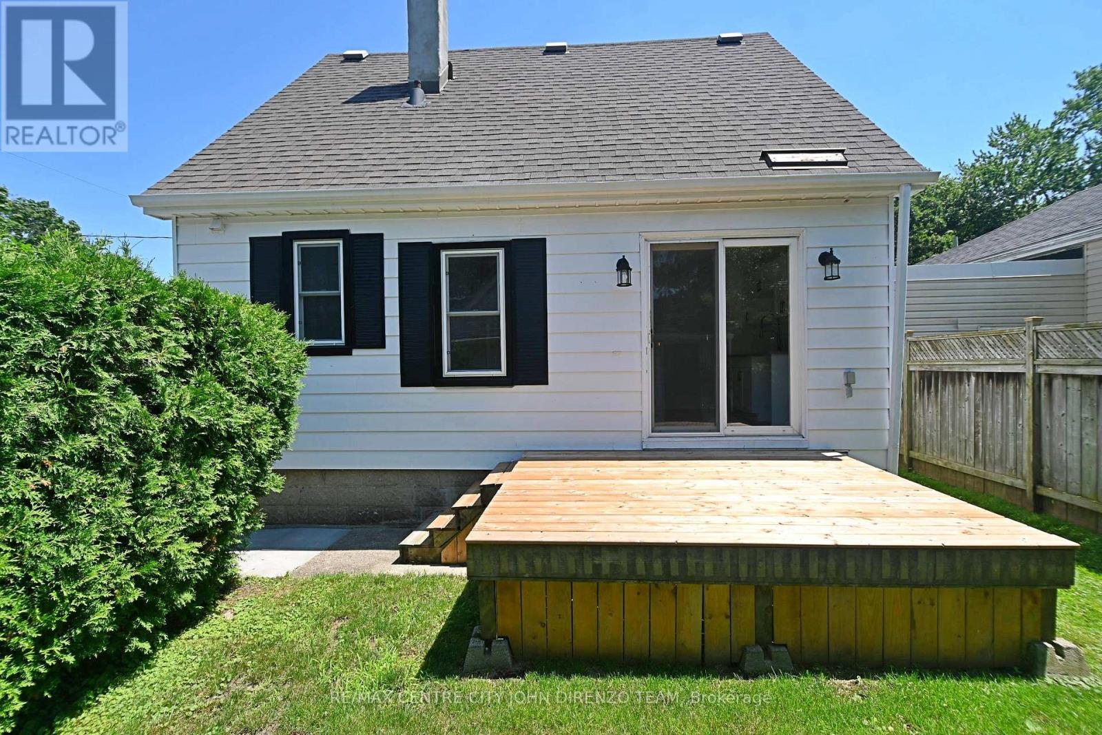 52 WOODWORTH AVENUE - 20