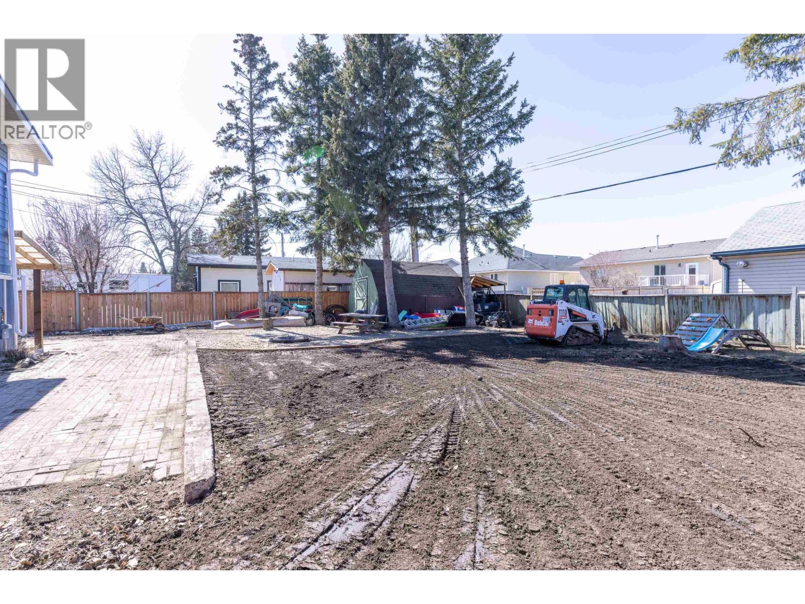 11404 95A STREET - 40