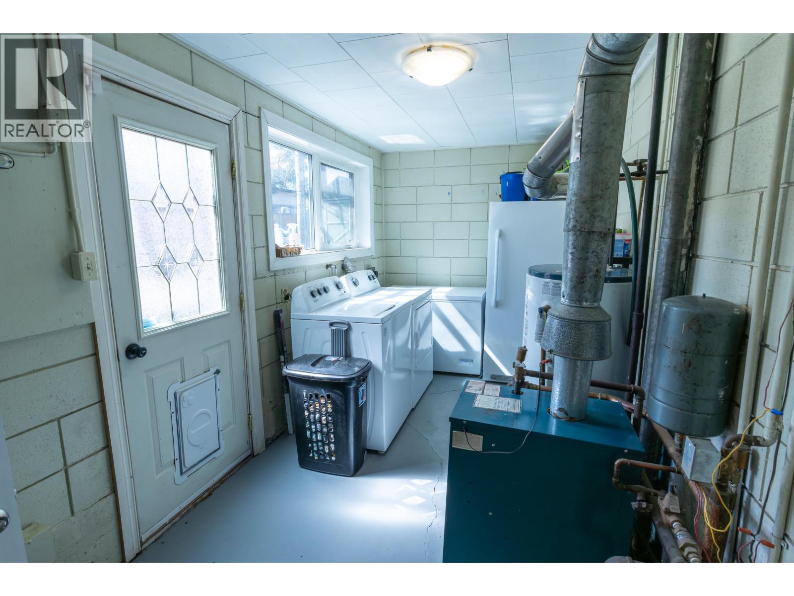 11404 95A STREET - 32