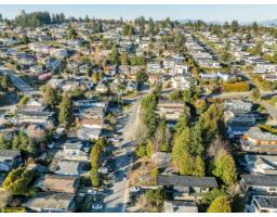 966 Maple Street, White Rock, BC V4B4M5 Photo 7