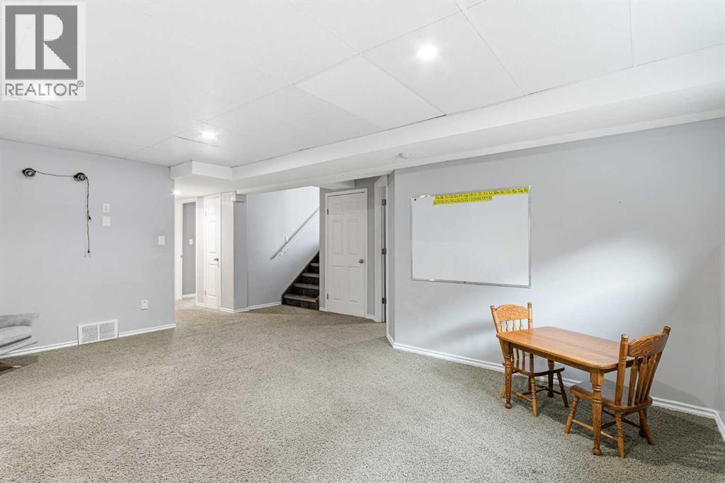 6606 34 Street - 30