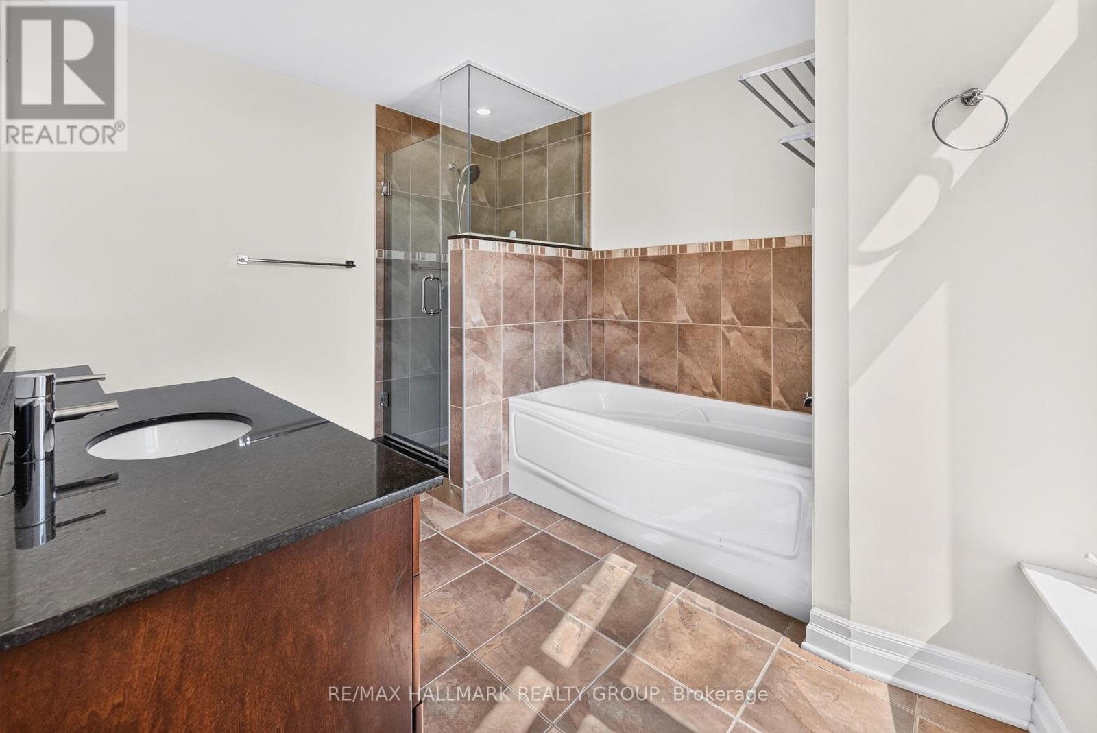 909 – 245 KENT STREET, Ottawa. Luxury613. By Peter Sagos - Image 23