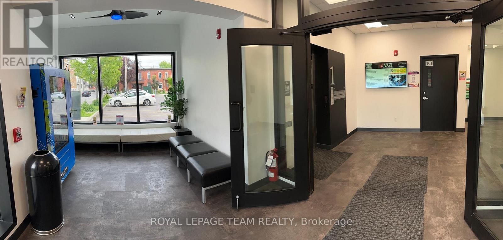 104 – 168 CHARLOTTE STREET, Ottawa. Luxury613. By Peter Sagos - Image 20