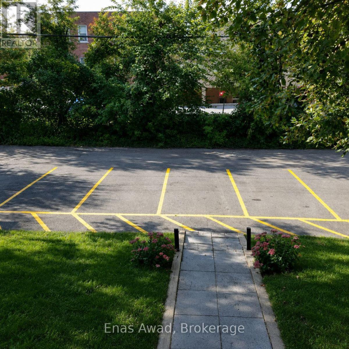 9 – 111 CRICHTON STREET, Ottawa. Luxury613. By Peter Sagos - Image 11
