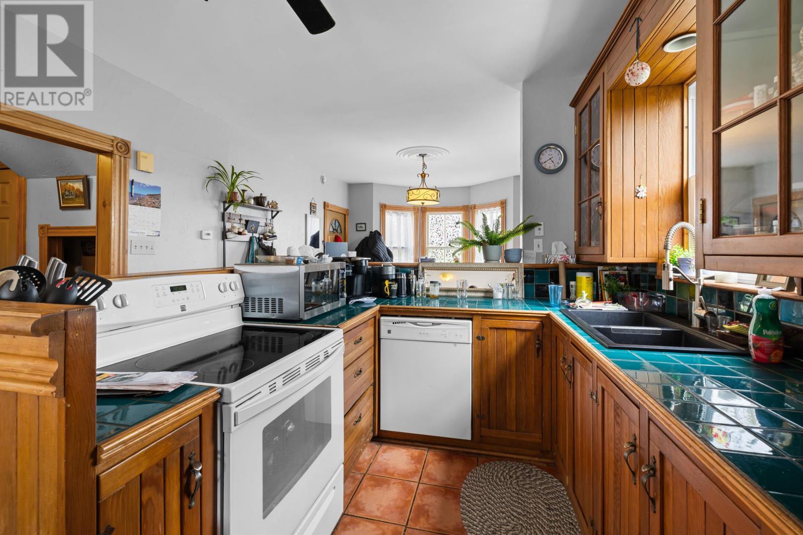 14 Riverside Drive - 24