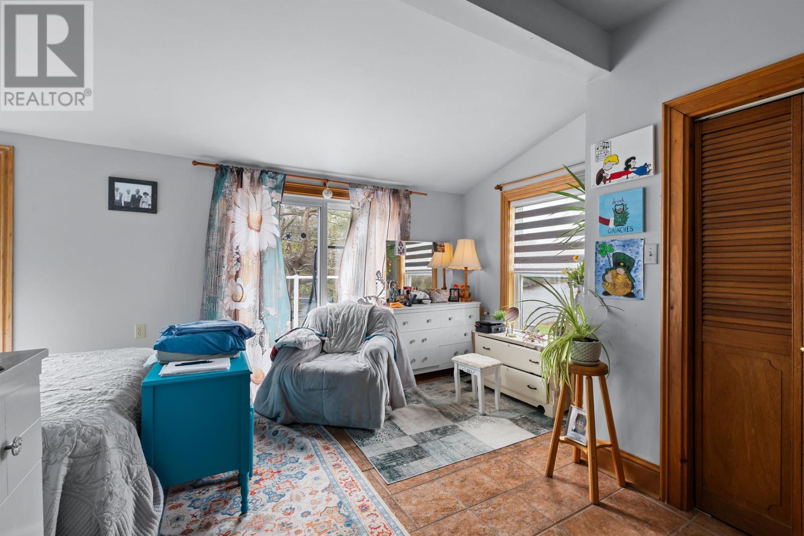 14 Riverside Drive - 30