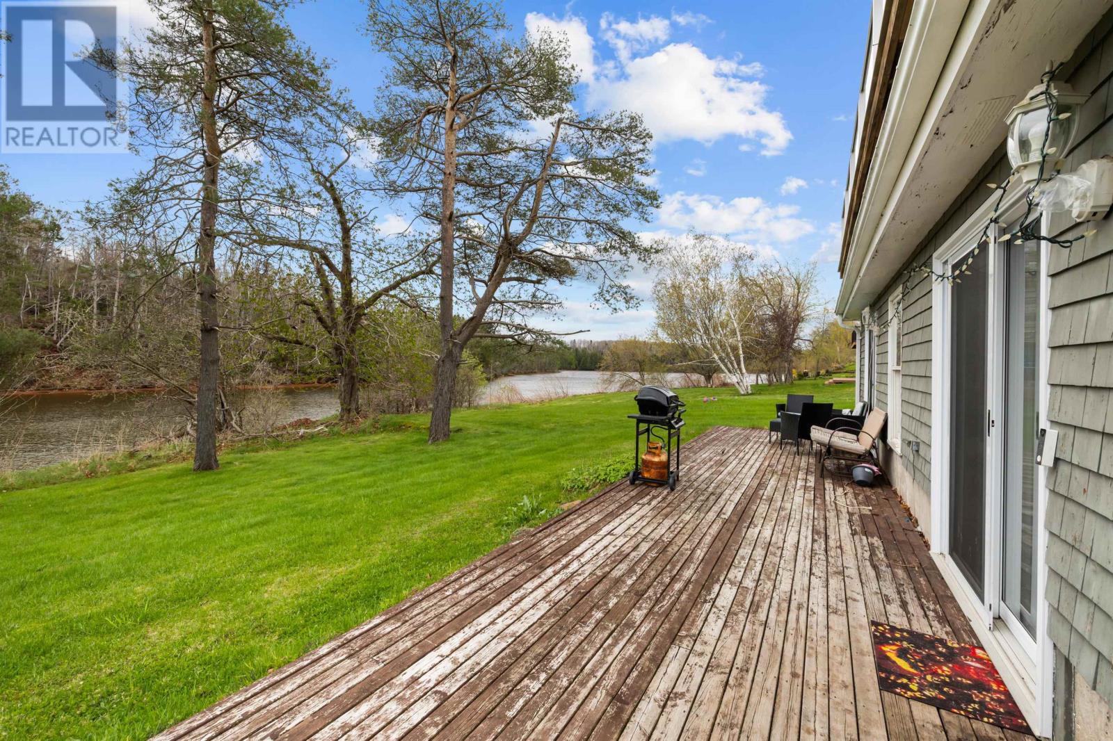 14 Riverside Drive - 39