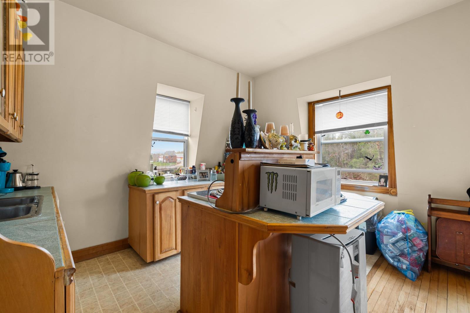 14 Riverside Drive - 7