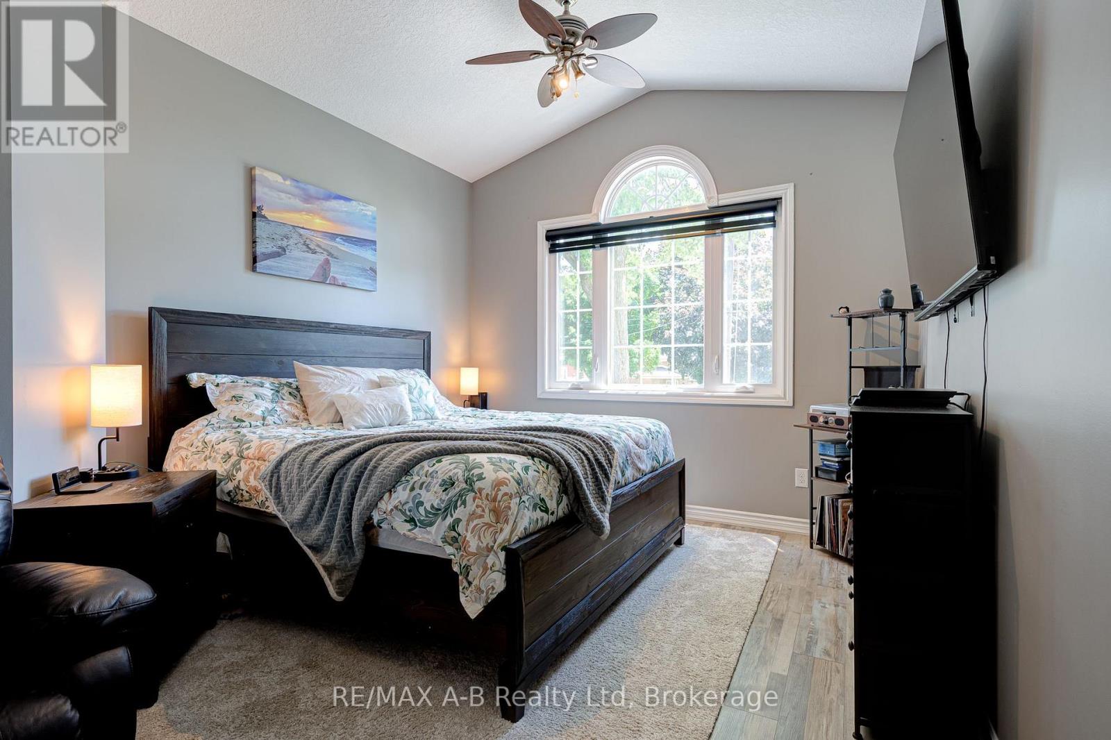 280 RAILWAY AVENUE - 28