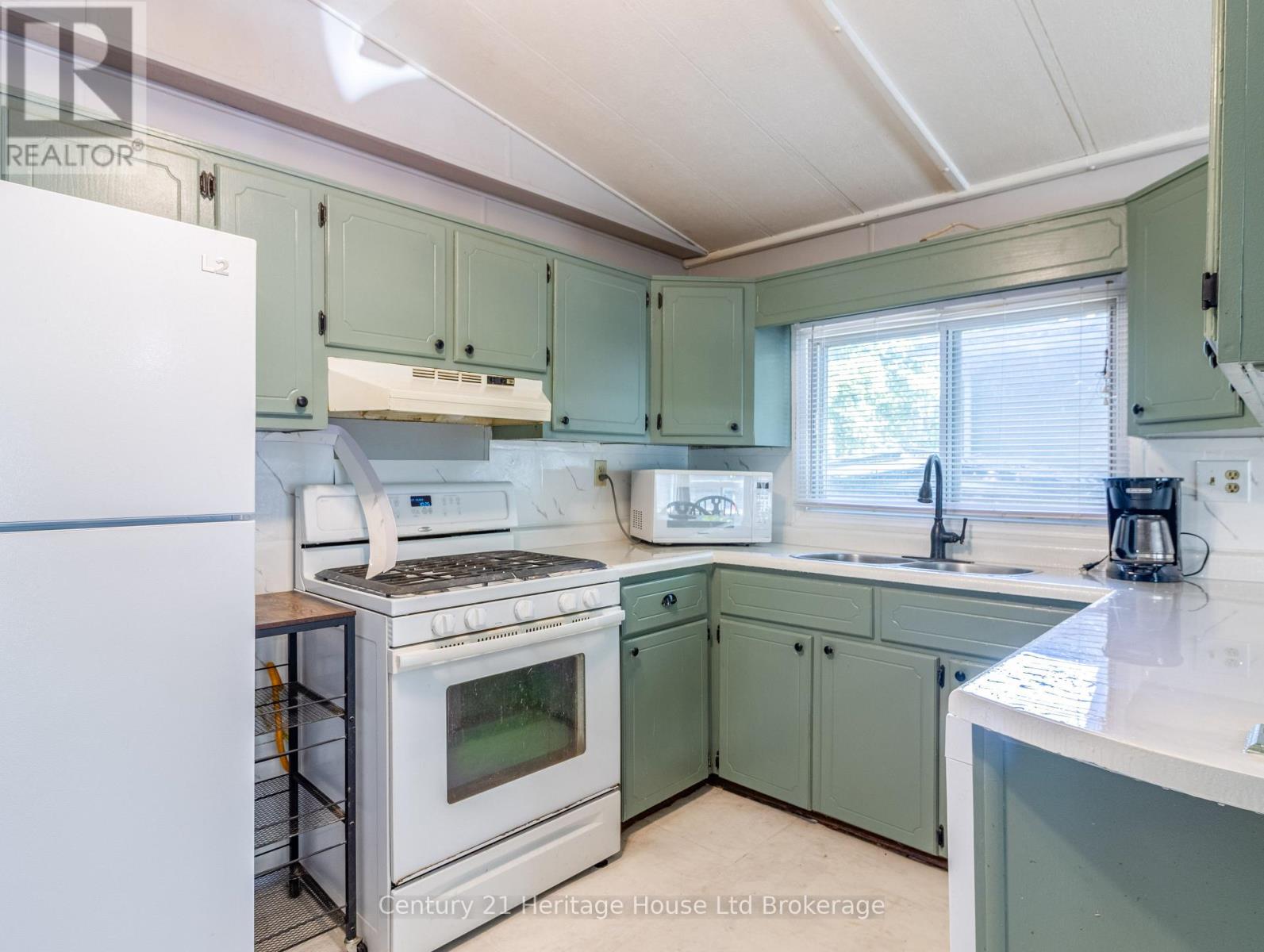 4 CENTRE RD - 596101 OXFORD 59 ROAD - Image 8