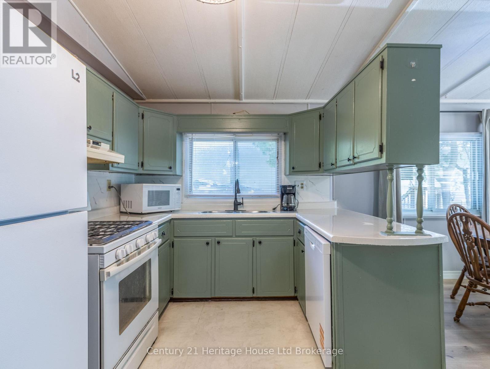4 CENTRE RD - 596101 OXFORD 59 ROAD - Image 9