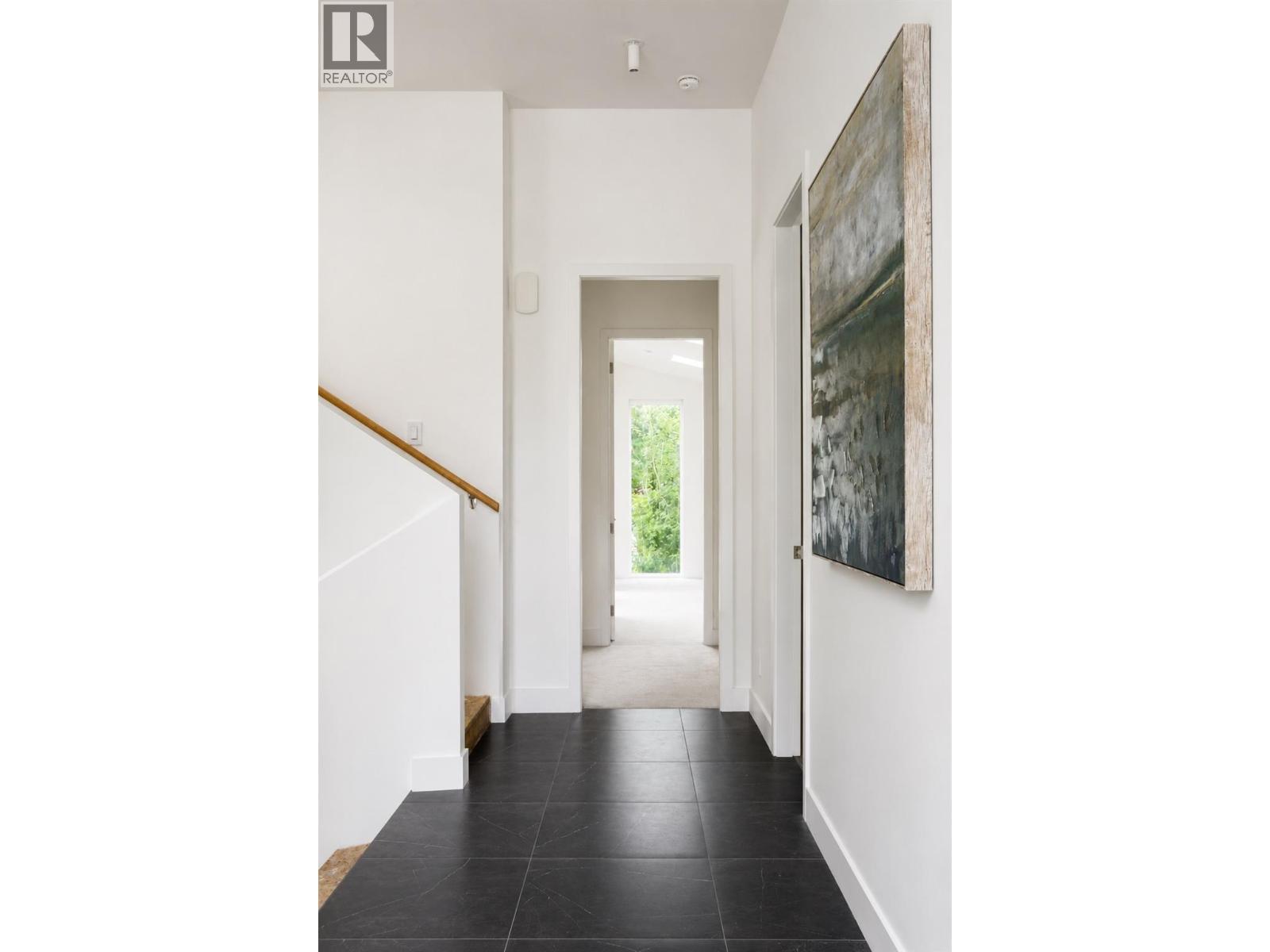 319 Carmel Crescent - 16