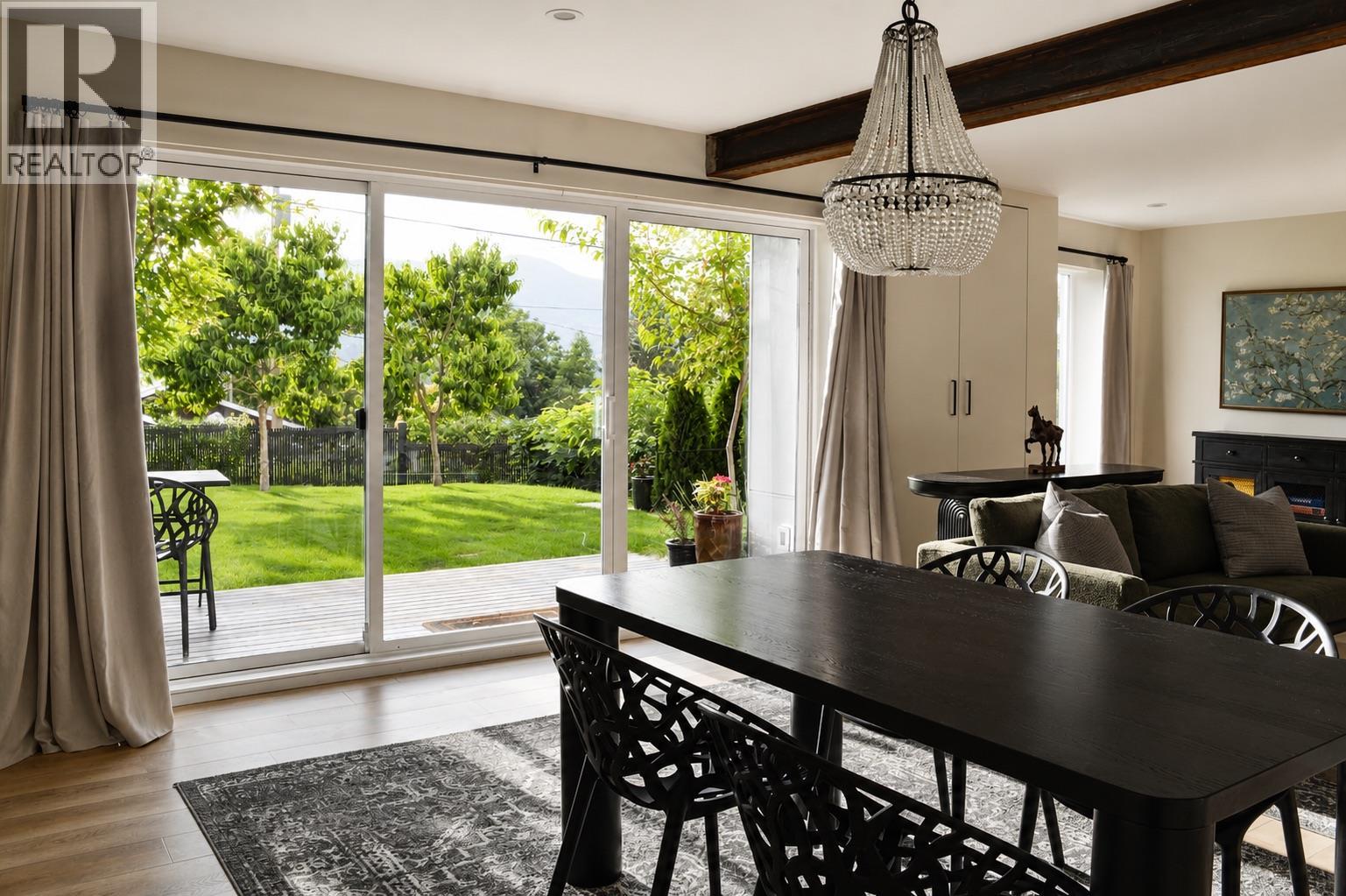 319 Carmel Crescent - 10