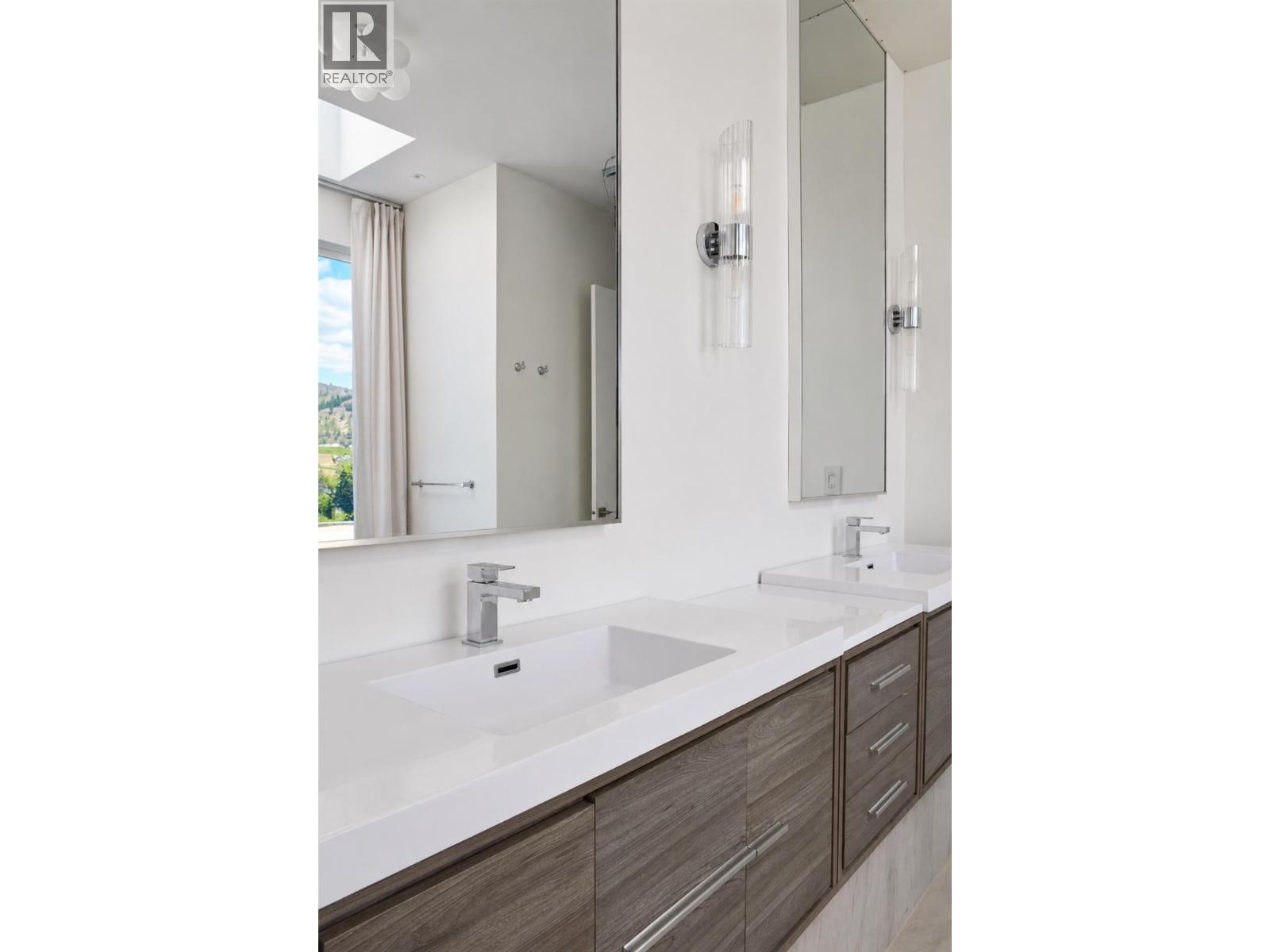 319 Carmel Crescent - 36