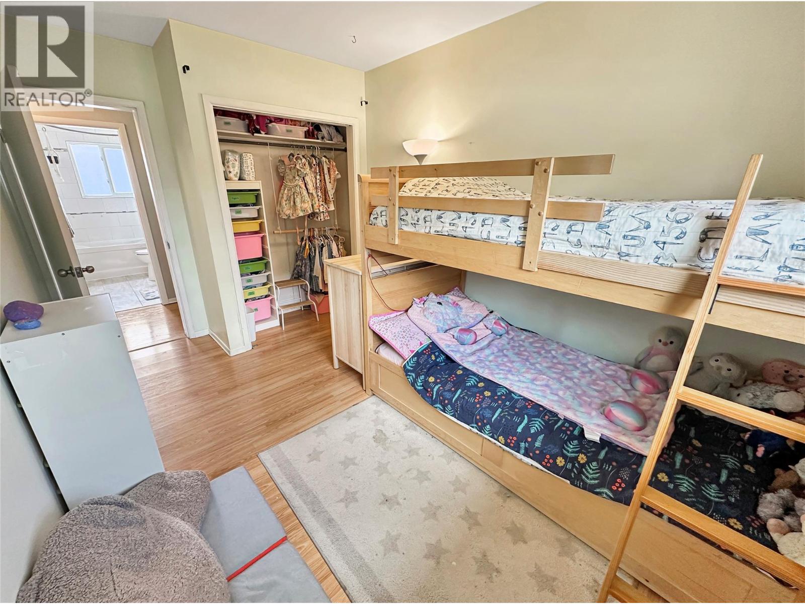 456 Mayne Avenue - 18