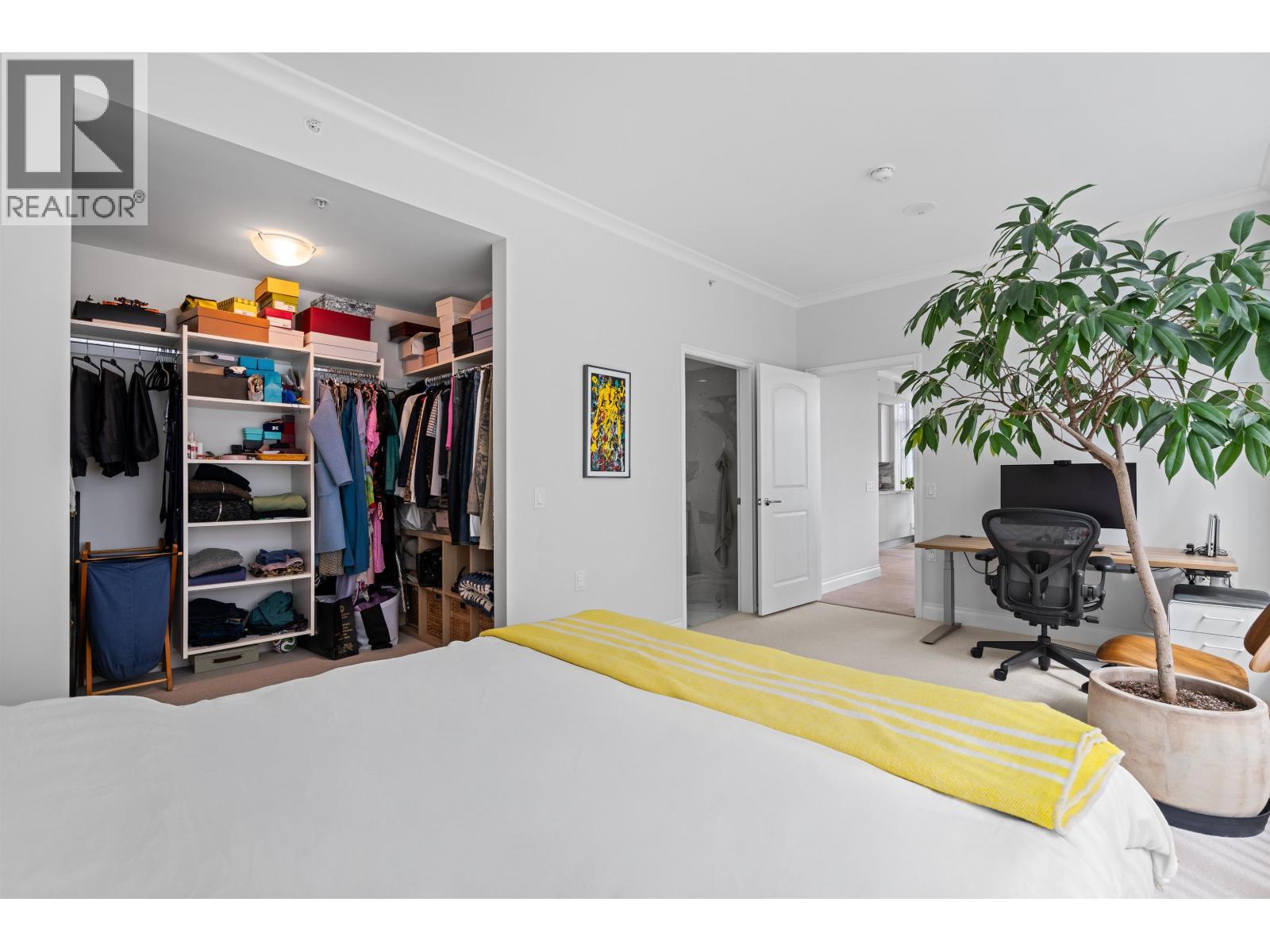609 185 VICTORY SHIP WAY, North Vancouver