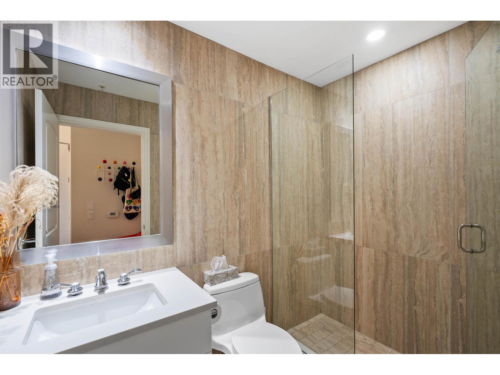 609 185 VICTORY SHIP WAY, North Vancouver