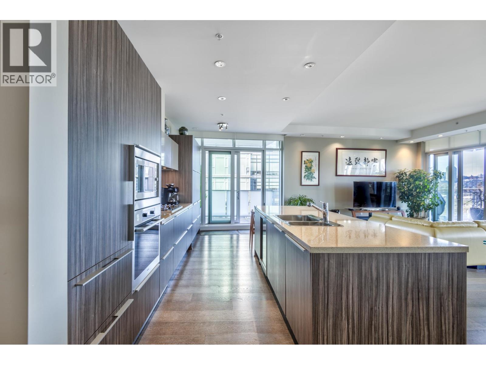 504 181 ATHLETES WAY, Vancouver