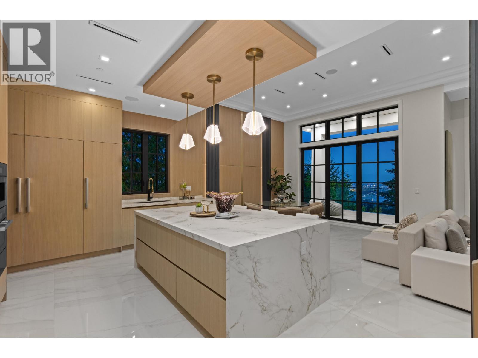 1419 BRAMWELL ROAD, West Vancouver