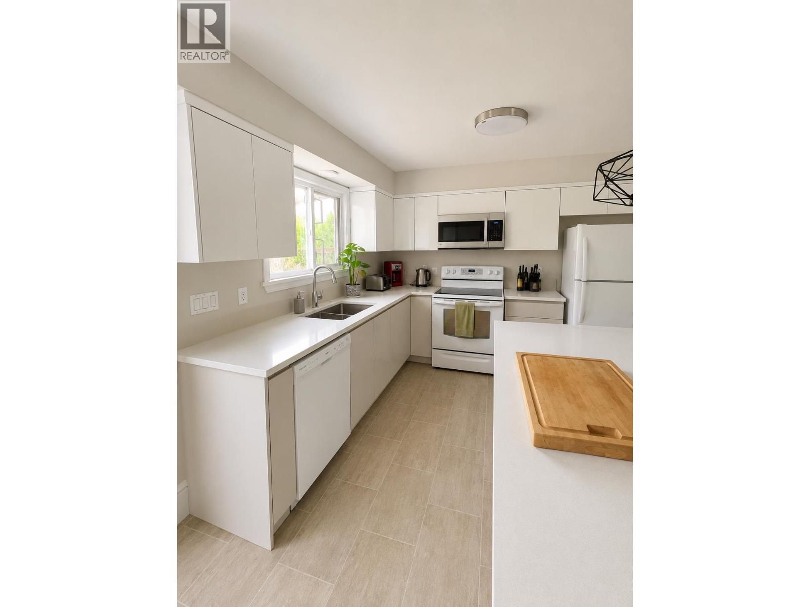 41541 BRENNAN STREET, Squamish — photo 3
