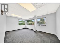 1355 Main Street, North Vancouver, BC V7J1C4 Photo 10