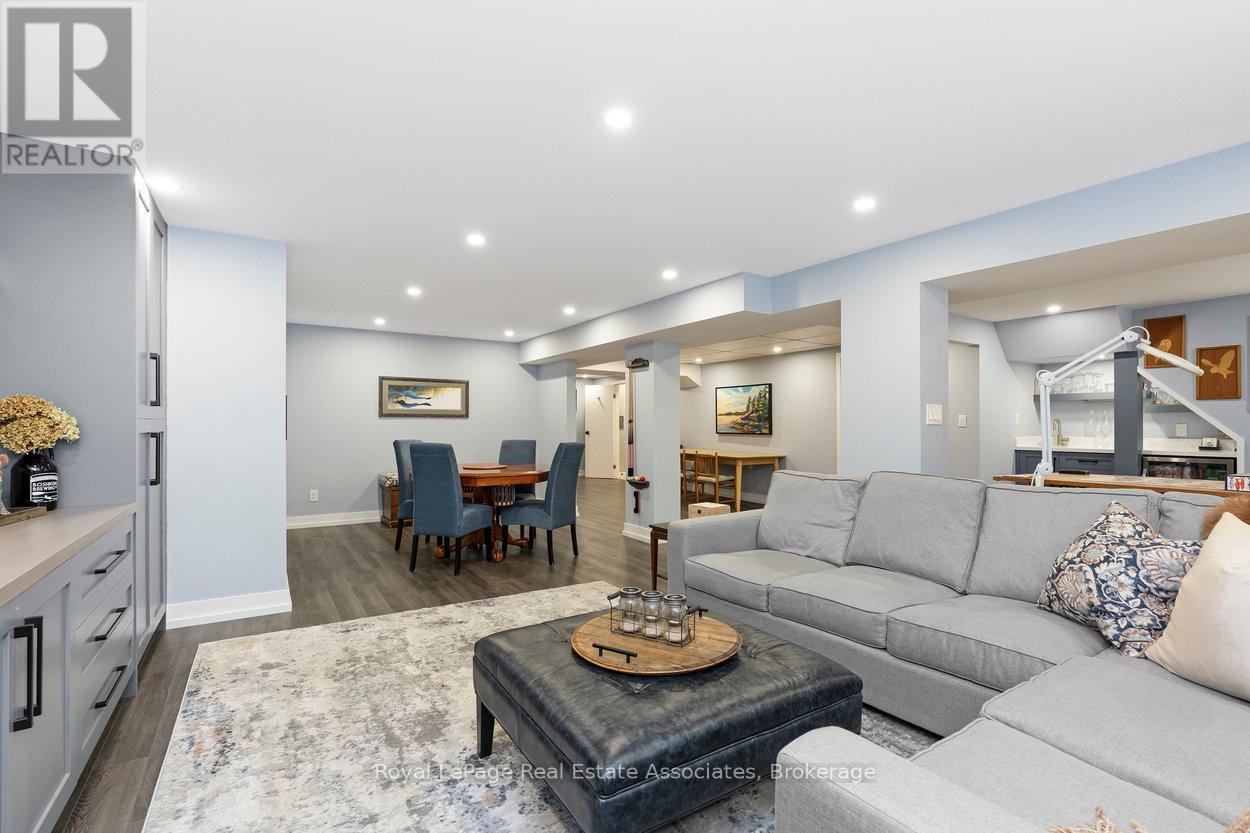 206 ELIZABETH STREET S - 28
