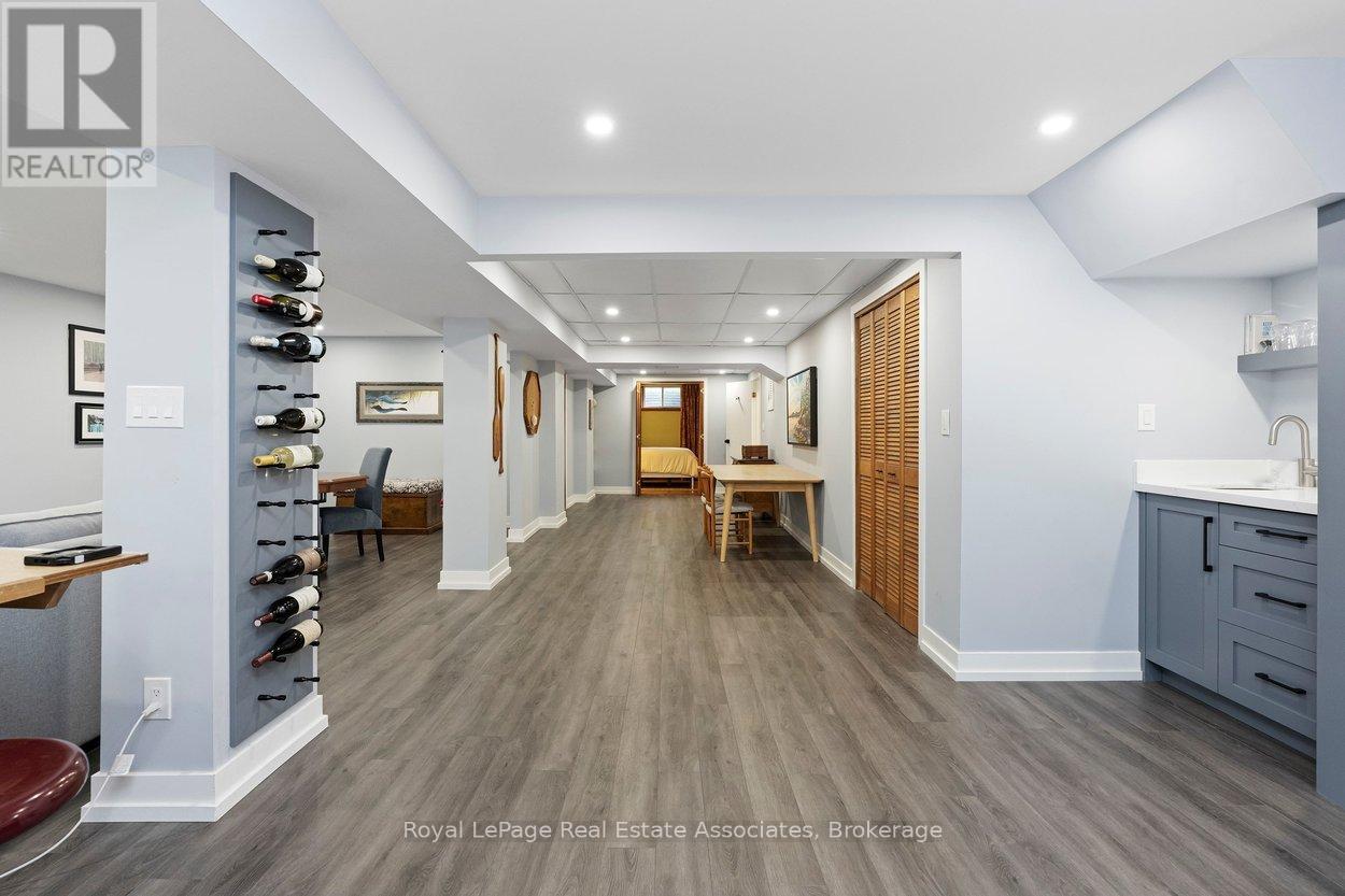 206 ELIZABETH STREET S - 30