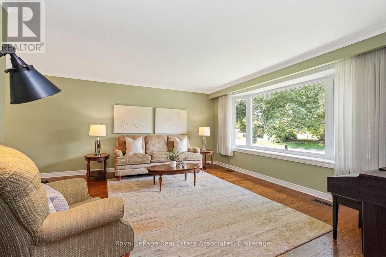 206 ELIZABETH STREET S - 6