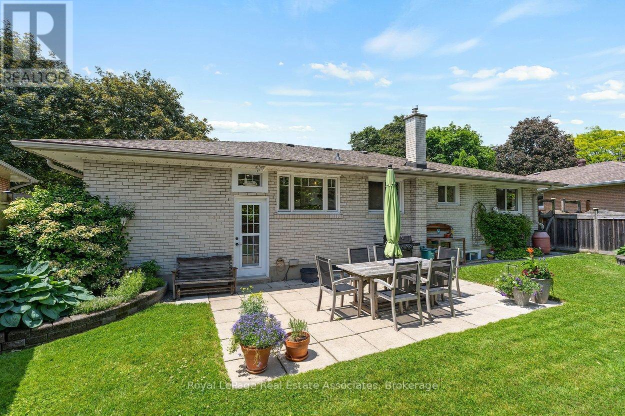 206 ELIZABETH STREET S - 40