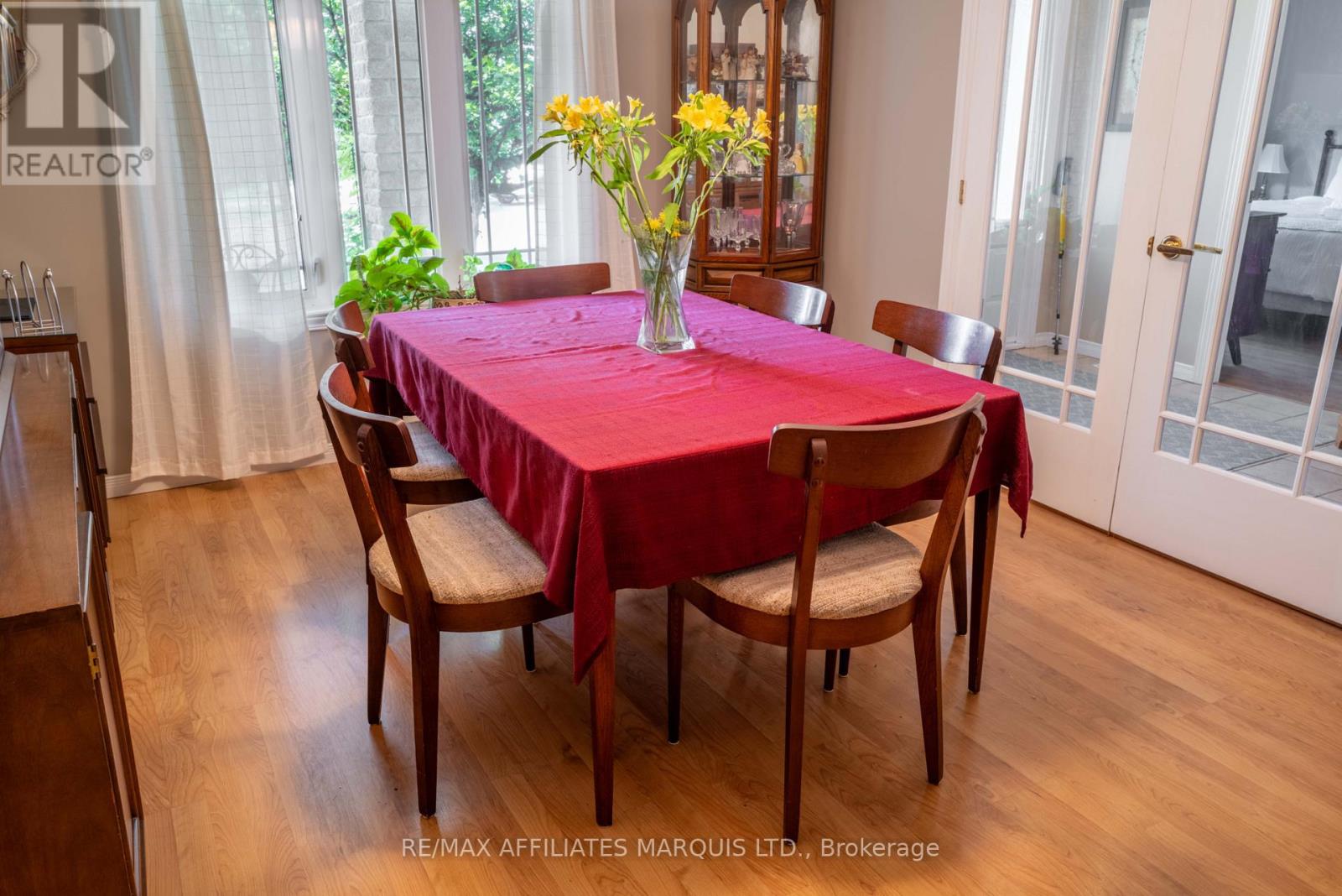 1274 DAPRAT AVENUE - 13