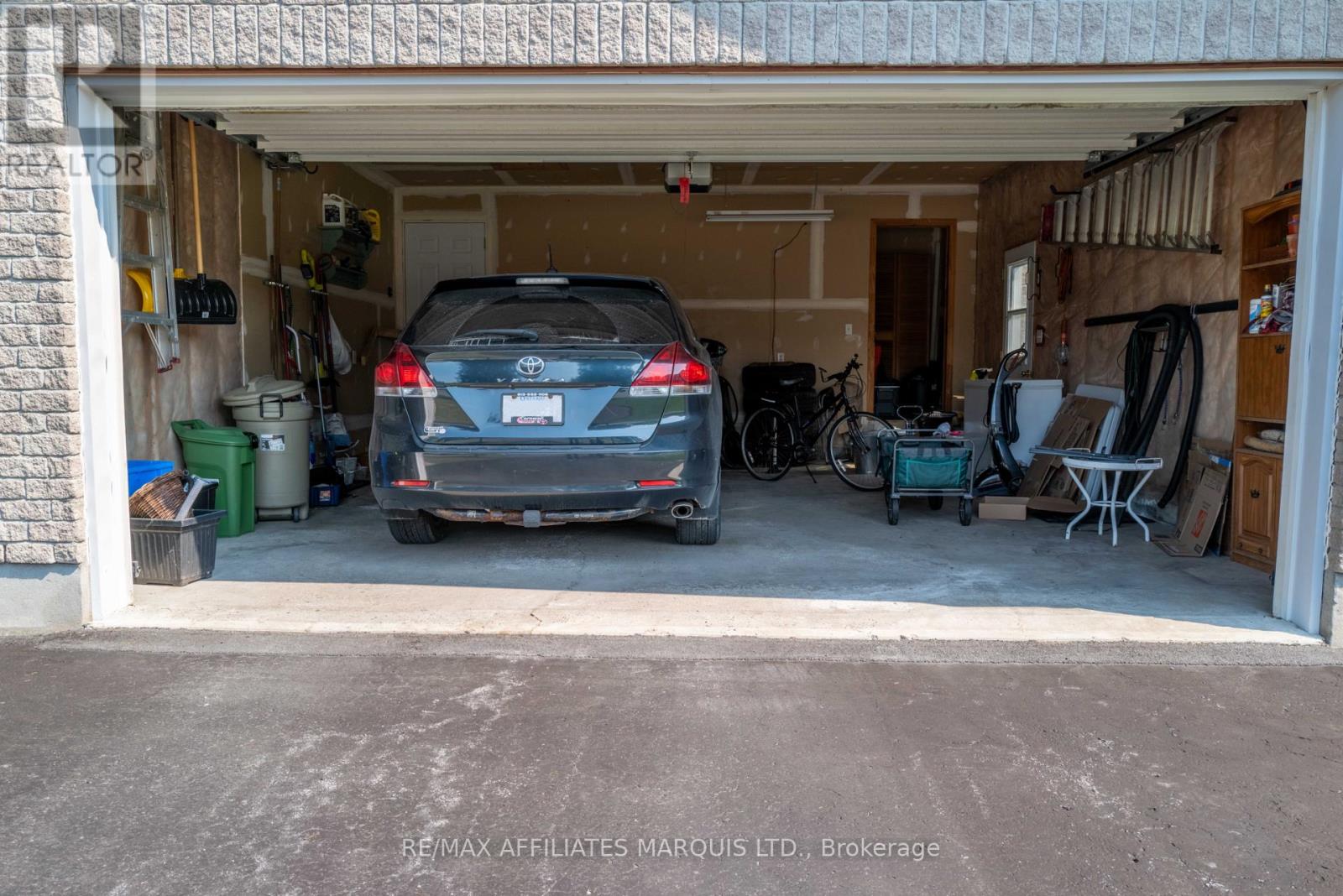 1274 DAPRAT AVENUE - 25