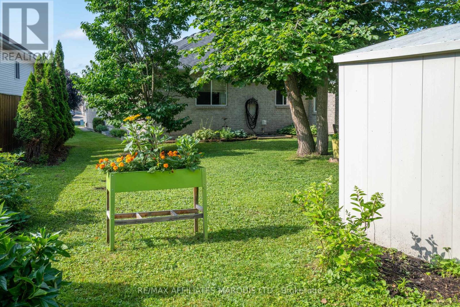 1274 DAPRAT AVENUE - 5