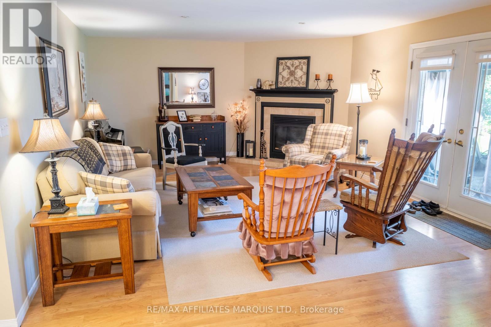 1274 DAPRAT AVENUE - 8