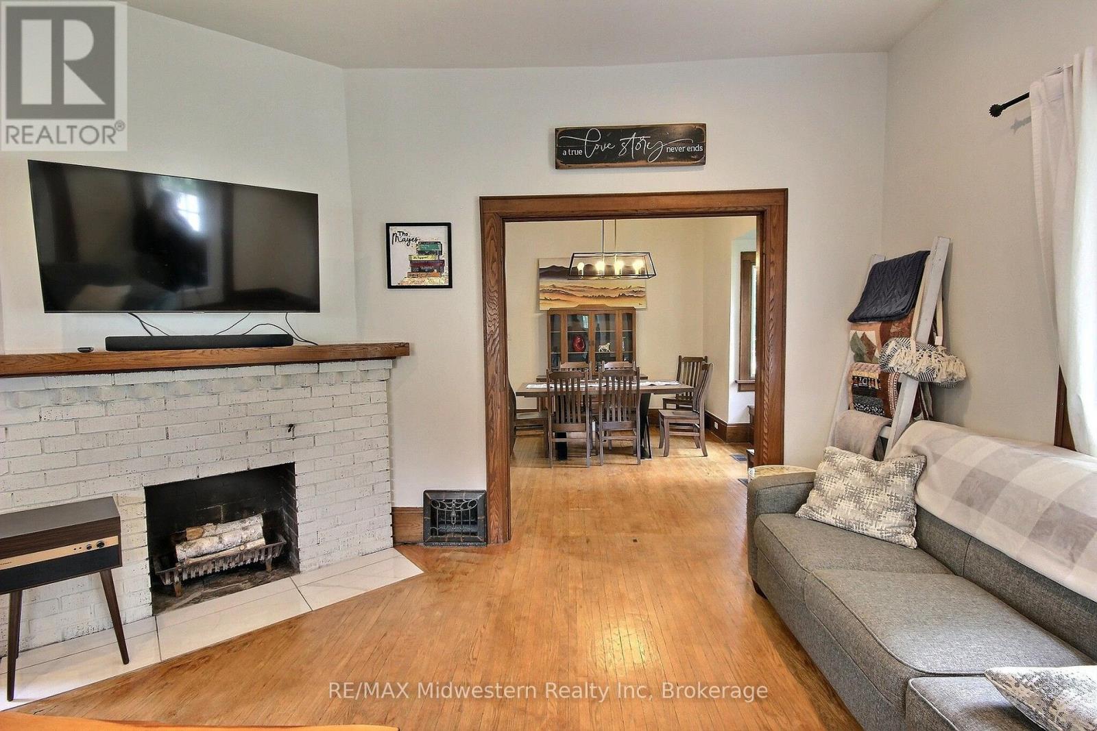 206 UNION STREET E - 9