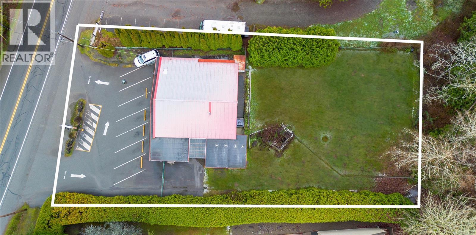 3346 Island Hwy W, Qualicum Beach — photo 3
