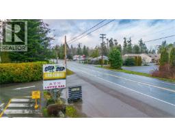 3346 Island Hwy W, Qualicum Beach, BC V9K2B3 Photo 11