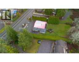 3346 Island Hwy W, Qualicum Beach, BC V9K2B3 Photo 8