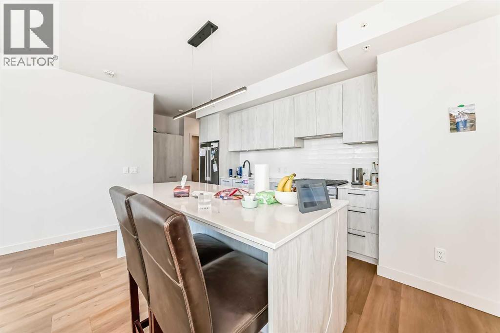 #310 1107 Gladstone Road NW - 13