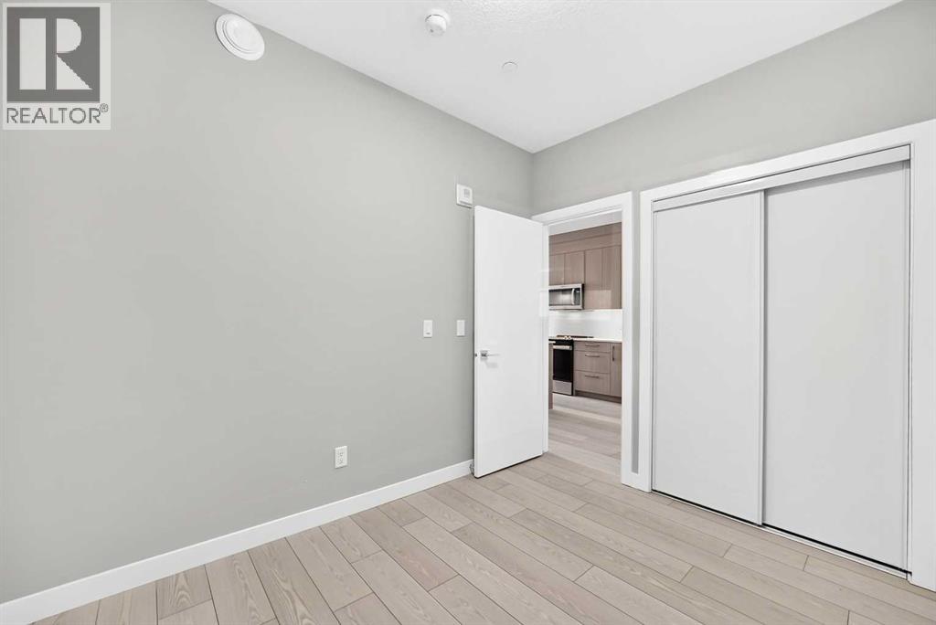 #1217 63 Corner Glen Crescent NE - 23